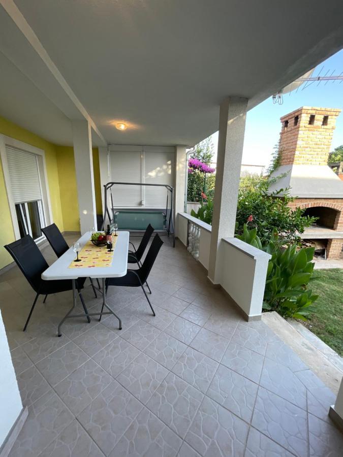 Apartment Holiday Zadar Exterior photo