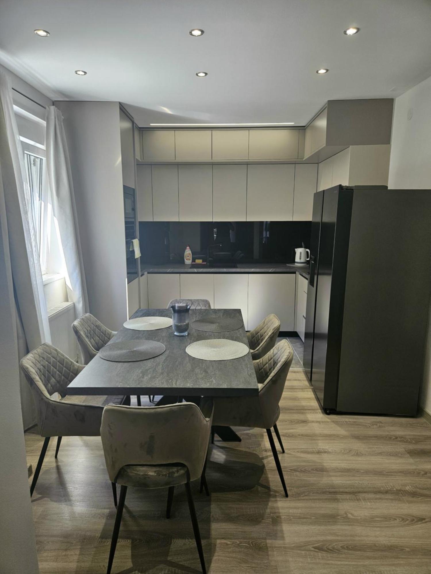 Apartment Holiday Zadar Exterior photo
